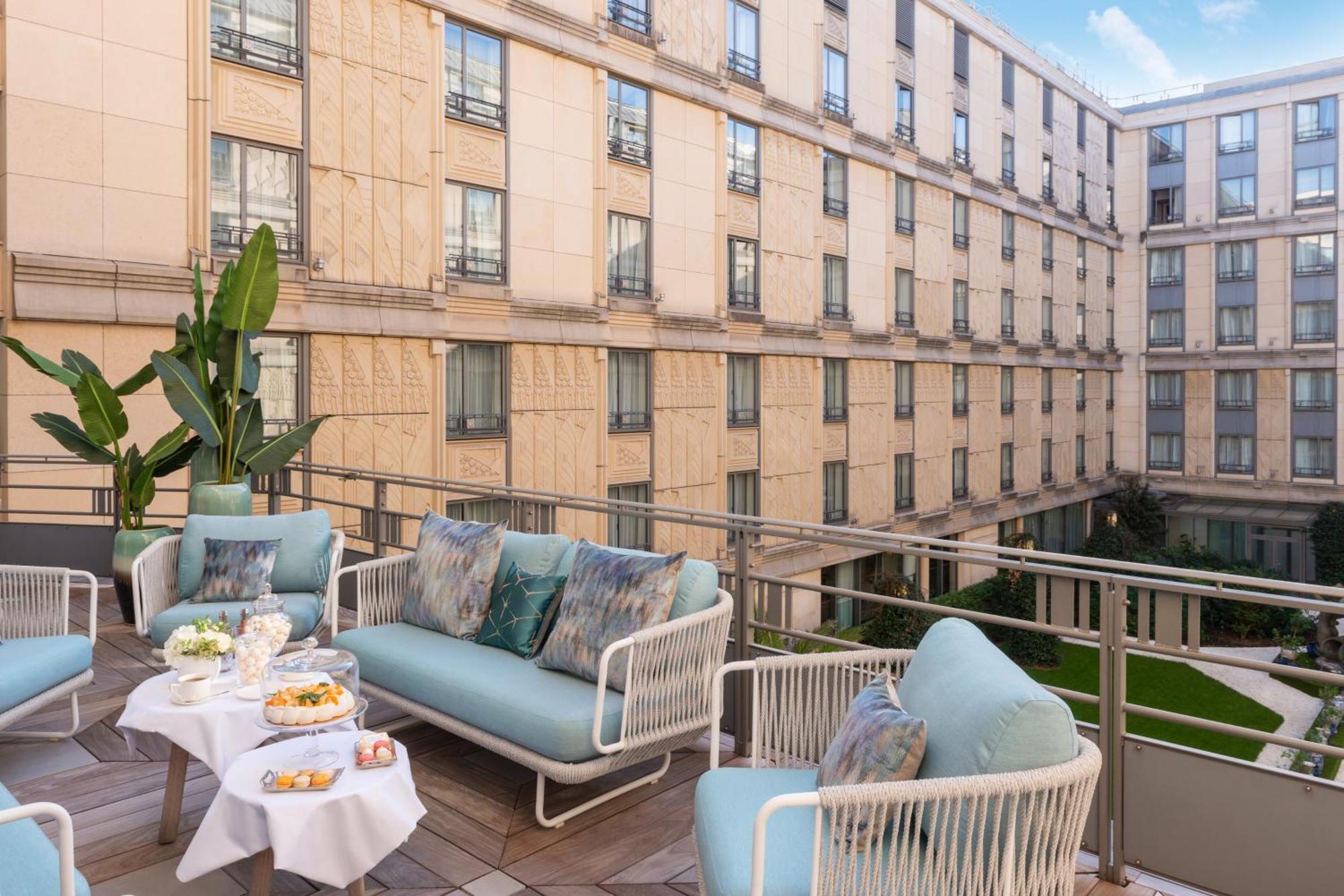 L'Hotel Du Collectionneur Paris Exteriör bild The Terrace at The Ivy Collection