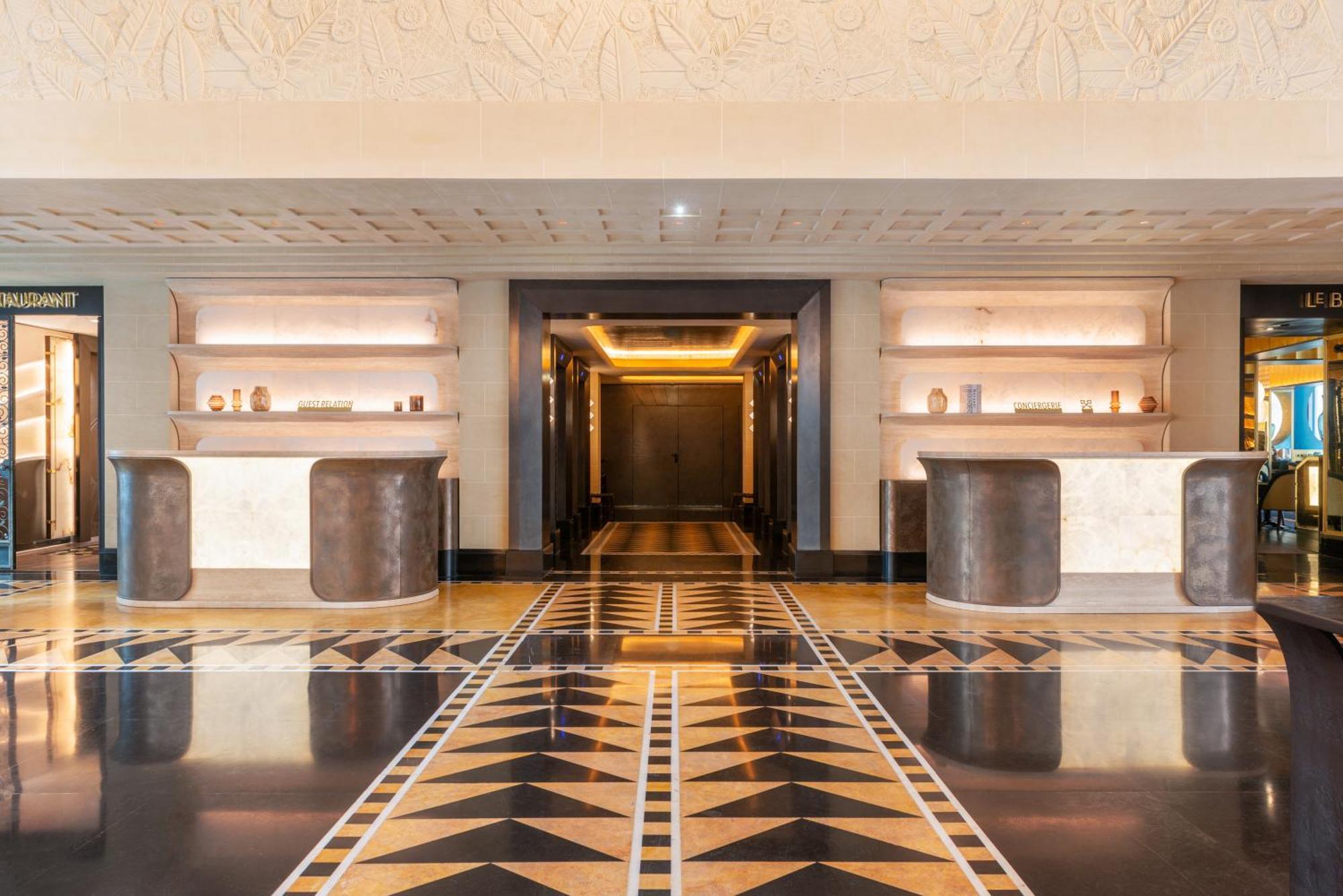 L'Hotel Du Collectionneur Paris Exteriör bild The lobby of the hotel